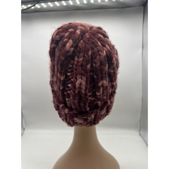 Chunky Knit Purple Pink Universal Thread Beanie Hat Acrylic Winter Small - Picture 5 of 8